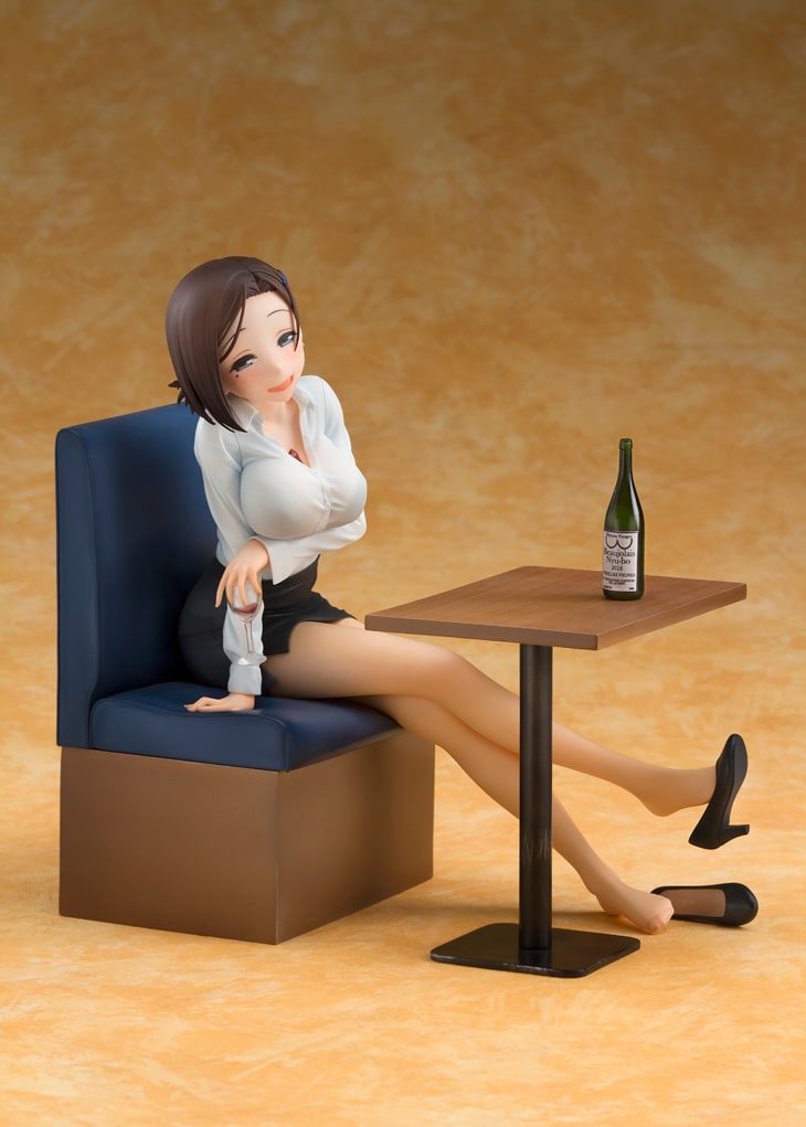 「後輩ちゃん」のフィギュア。