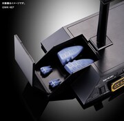 「超合金魂 GX－80 万能戦艦 N－ノーチラス号」交換用パーツの収納スペース。