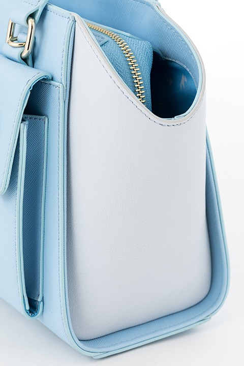 皐月葵をイメージした2wayバッグ。