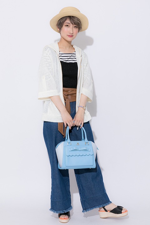 「ツキウタ。THE ANIMATION」をモチーフにしたファッションアイテムの着用例。