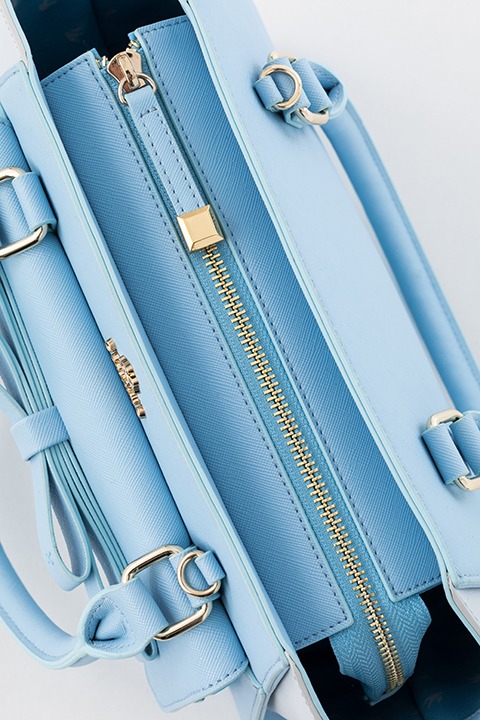 皐月葵をイメージした2wayバッグ。