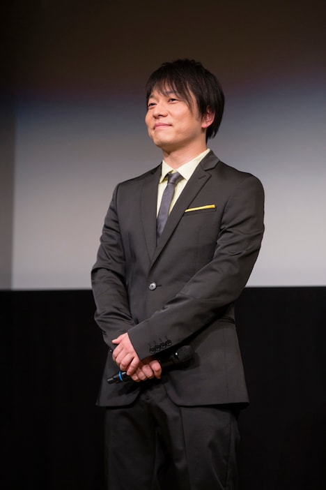 奥村英二役の野島健児。