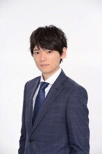 町田翔平役の古川雄輝。