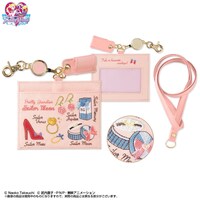 セーラー5戦士柄の名刺ホルダー。