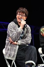 迂々真役の緑川光。