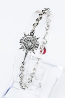 「D.Gray-man HALLOW」腕時計に付属するシルバーブレスレット。