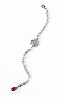 「D.Gray-man HALLOW」腕時計に付属するシルバーブレスレット。