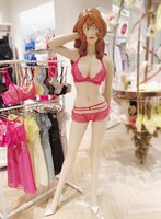 峰不二子のフィギュア。