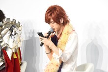 LINE LIVEをダウンロードしだすDAIGO。