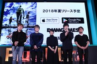 荒木哲郎監督、小松昌平、黒沢ともよ、梅原裕一郎、笠岡淳平。