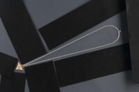 「遊☆戯☆王」の千年パズルネックレス。(c)高橋和希 スタジオ・ダイス/集英社