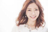 青山瑞希役の片瀬那奈。