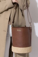 エレン・イェーガーモデルの着用例。