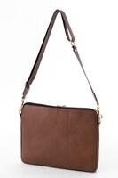 エレン・イェーガーモデルのパソコンケース。