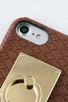 エレン・イェーガーモデルのスマートフォンケース。