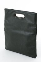 リヴァイモデルのバッグ。