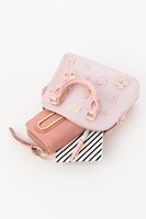 テーマ「Pink Blooming」のミニバッグ。