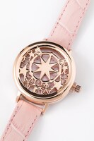 テーマ「Pink Blooming」の腕時計。