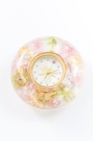 テーマ「Clear Blooming」の腕時計。