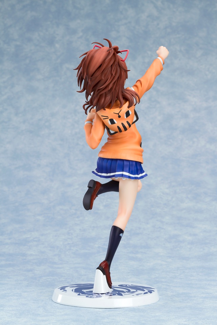 西崎芽依の1/7スケールフィギュア。