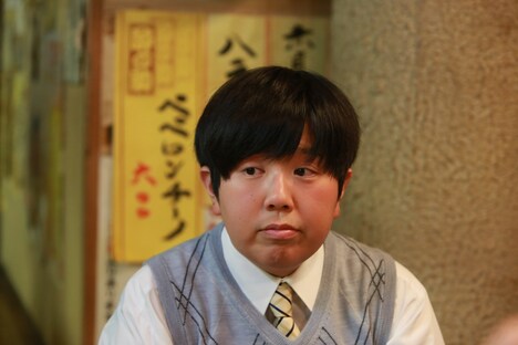 新名基浩扮する大芝。