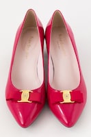 テーマ「Pink Blooming」のパンプス。