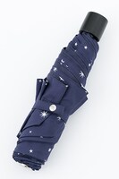 カラ松モデルの折り畳み傘。