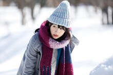 高橋ひかる扮する亀山風呼。