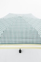 チョロ松モデルの折り畳み傘。