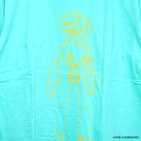 「フリクリクリ展」オリジナルグッズのTシャツ。