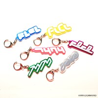 「フリクリクリ展」オリジナルグッズのアクリルロゴキーホルダー。