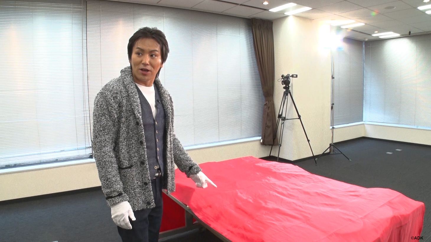 「妖怪人間ベム 50周年記念～狩野英孝のはやくマトモな人間になりたい SP」より