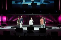 「モブサイコ100 REIGEN ～知られざる奇跡の霊能力者～」の様子。