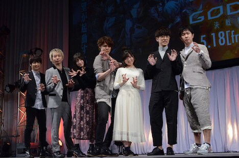 「GODZILLA 決戦機動増殖都市」トークイベントの様子。左から梶裕貴、諏訪部順一、上田麗奈、宮野真守、小澤亜李、櫻井孝宏、杉田智和。