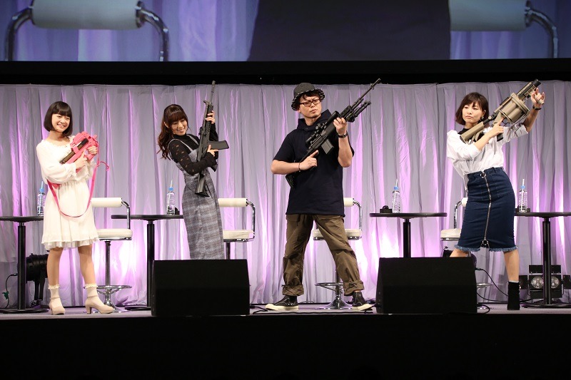 左からレン役の楠木ともり、ピトフーイ役の日笠陽子、エム役の興津和幸、フカ次郎役の赤﨑千夏。