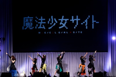 i☆Risのライブ。