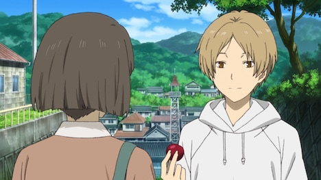 「劇場版 夏目友人帳 ～うつせみに結ぶ～」の先行場面カット。