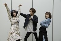 「AnimeJapan 2018」の登壇イベントの様子。左から悠木碧、小野賢章、内田真礼。