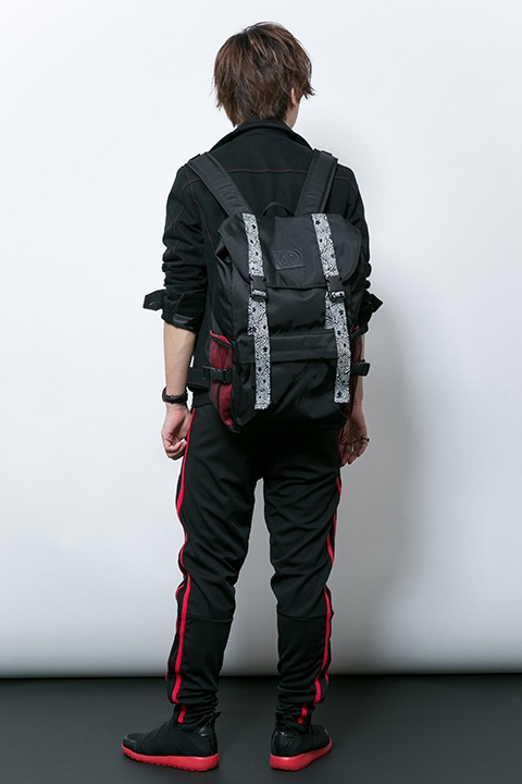 「PERSONA5 the Animation」とのコラボアイテム着用例。