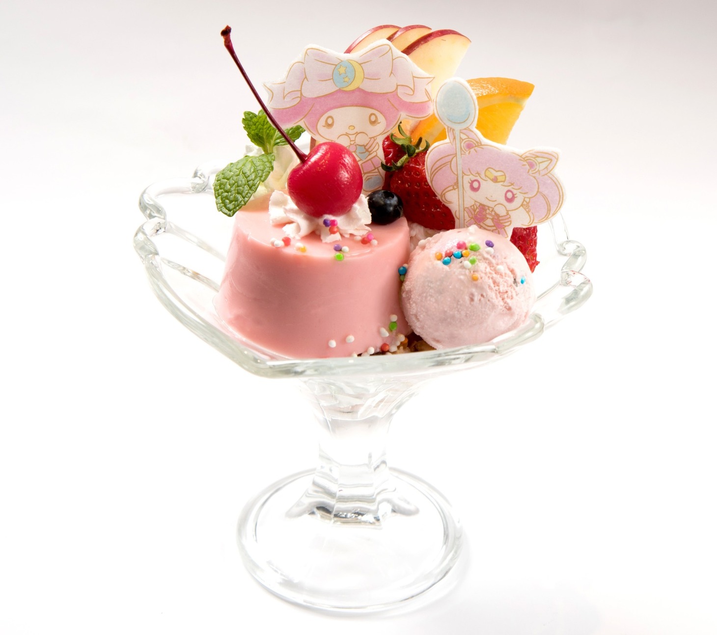 「もう待ちきれない！セーラーちびムーンとマイメロディのプリン・ア・ラ・モード」