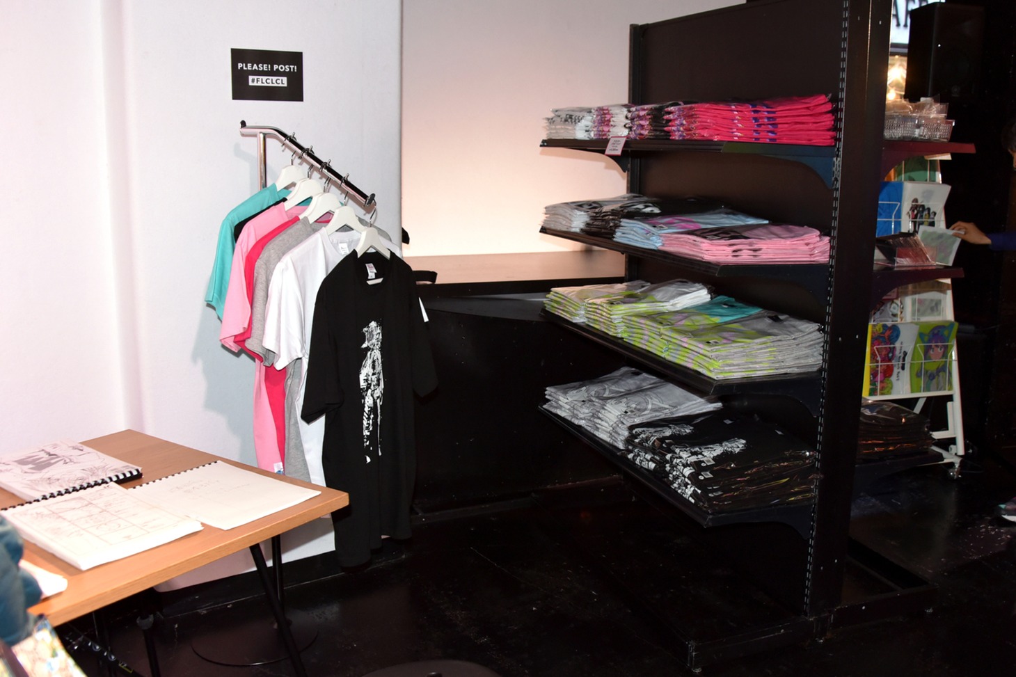 「フリクリクリ展」の様子。