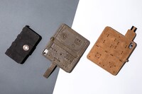 アニメ「ガールズ＆パンツァー 最終章」をモチーフにしたスマートフォンケース。