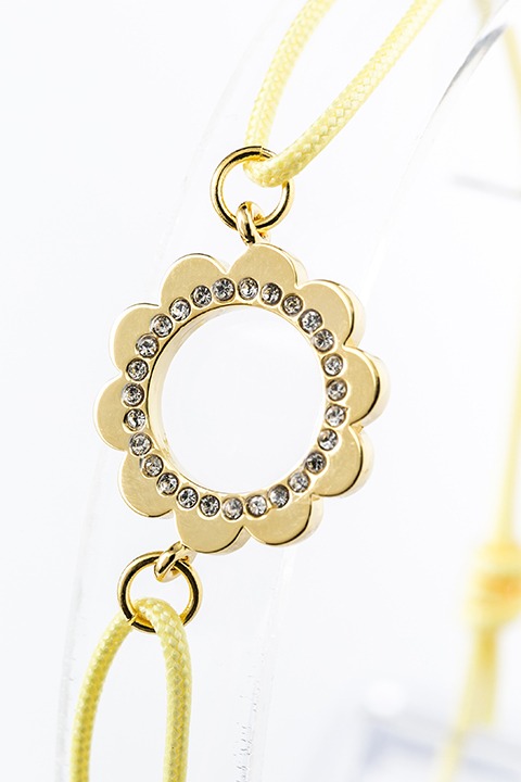 夏組モデルのブレスレット。