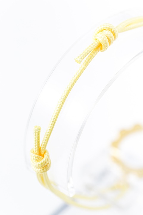 夏組モデルのブレスレット。