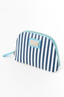 冬組モデルのポーチ。