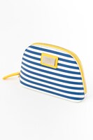 夏組モデルのポーチ。