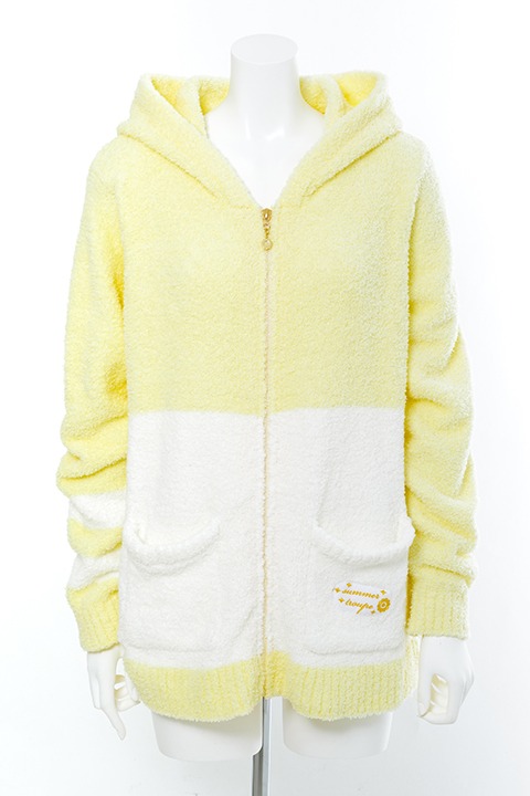 夏組モデルのルームウェア。