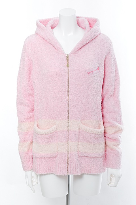 春組モデルのルームウェア。