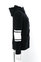 秋組モデルのルームウェア。