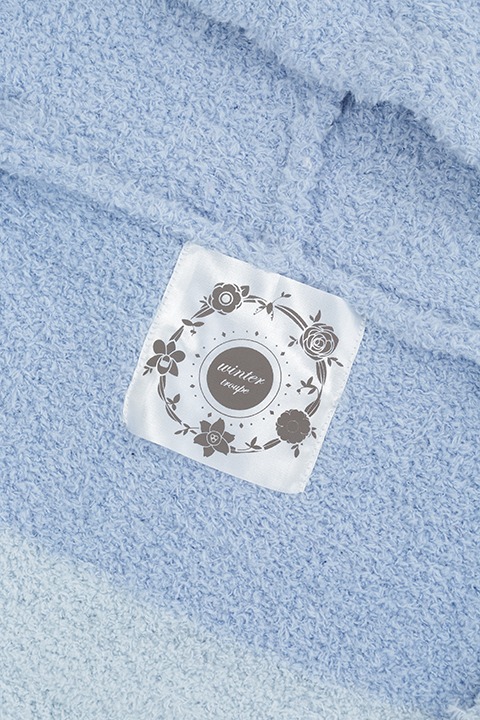 冬組モデルのルームウェア。